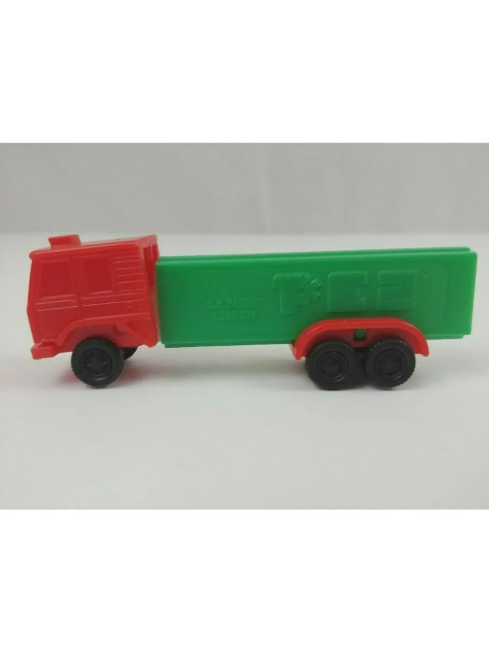 Vintage Lot of 4 Semi Truck Pez Dispensers Different Colors & Trucks (B)